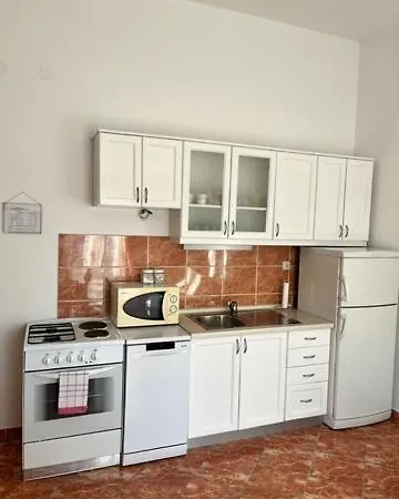 Neda Apartment