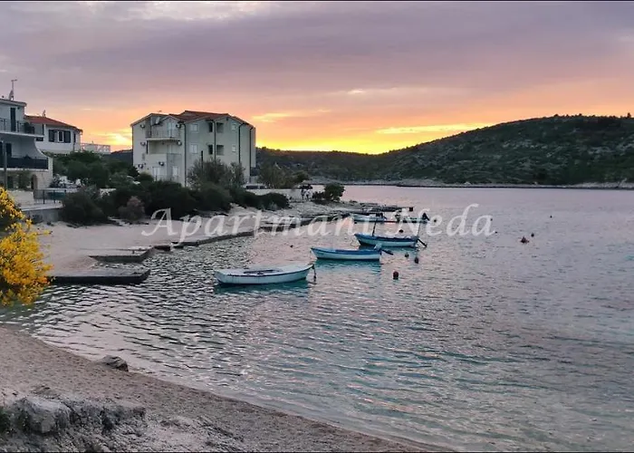 Apartman Neda Rogoznica (Sibenik-Knin)