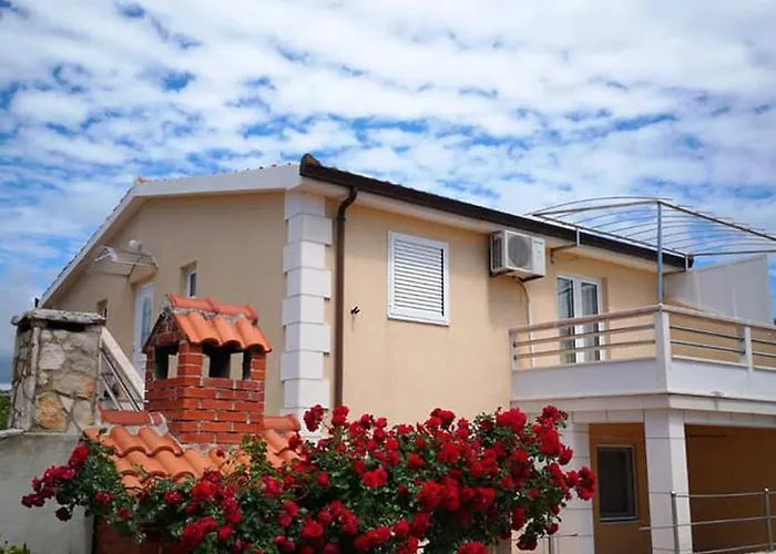 Neda * Rogoznica (Sibenik-Knin)