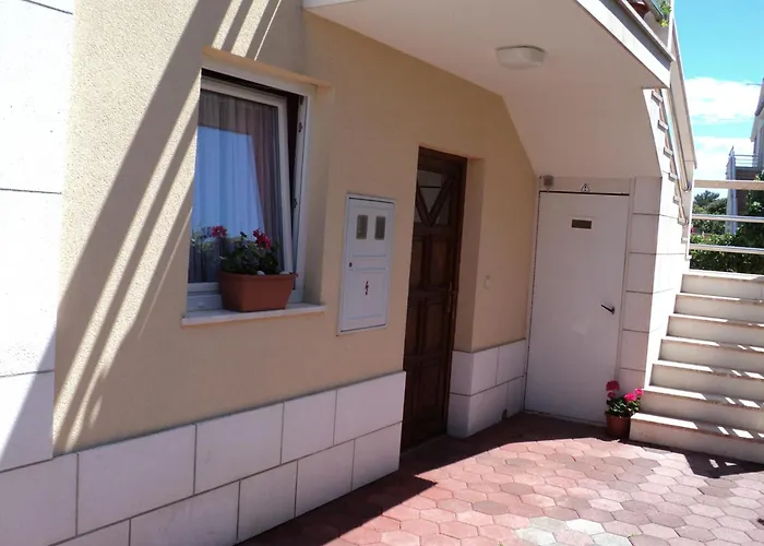 Apartman Neda Rogoznica (Sibenik-Knin)